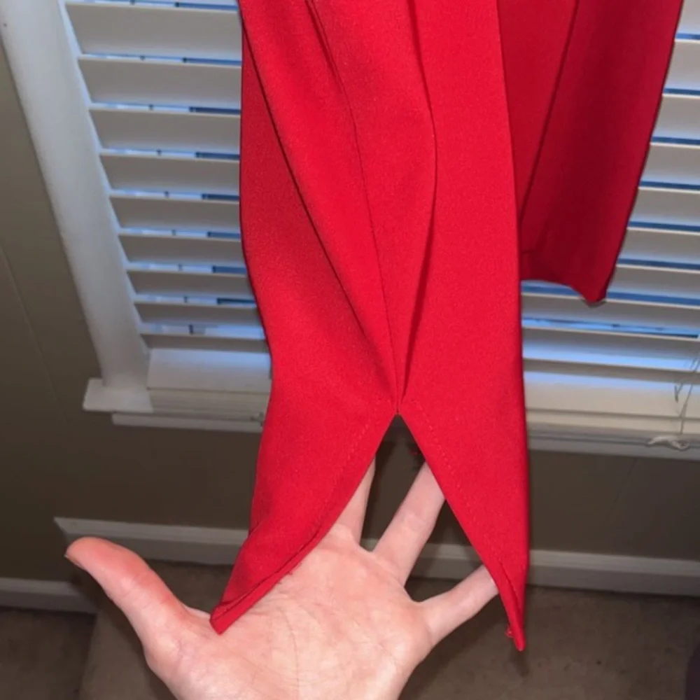 Spaghetti strap red dress - Picture 5 of 7